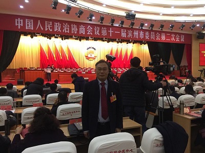 韓曉峰主任在市政協(xié)會(huì)議上作“弘揚(yáng)孝道文化，建設(shè)美麗鄉(xiāng)村”主題發(fā)言